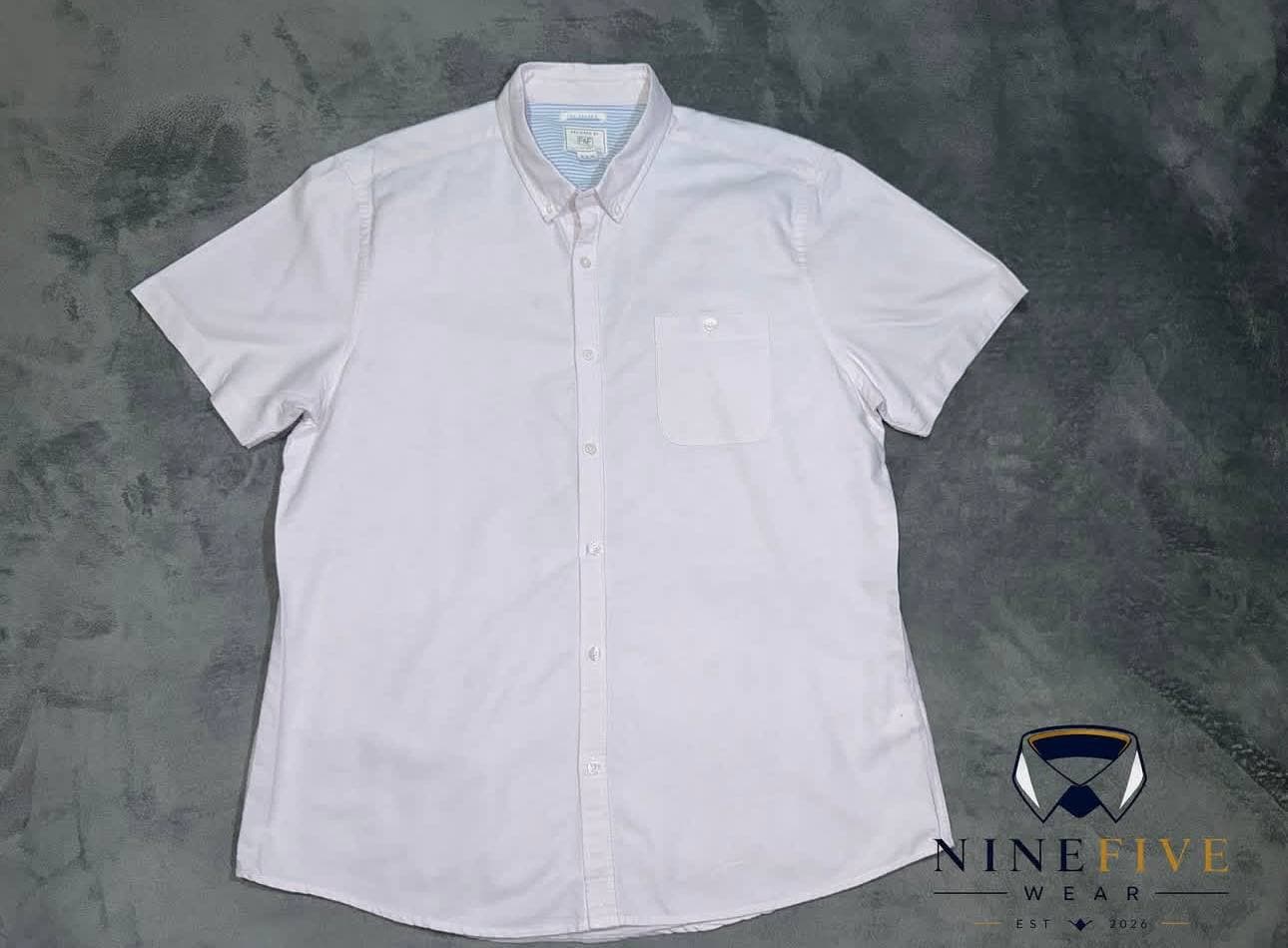 White short sleeve oxford